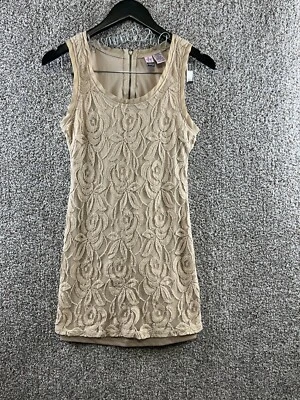 Vestido Love On A Hanger Beige Encaje Superpuesto Semi-Formal HOCO Vestido Junior Talla S Foto 1 de 4