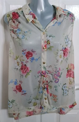 New Look floral sleeveless blouse size 16 dipped hem at back NWT £16.99 - Image 1 of 4