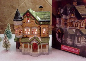 Vintage Christmas PET SHOP Lighted Building Hand-painted Porcelain Box 8" Tall - Picture 1 of 14