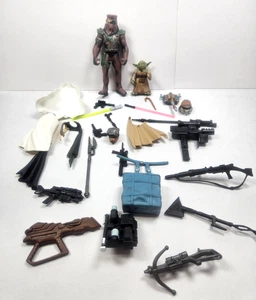 Lote de figuras y accesorios 1996 Star Wars Chewbacca y Yoda Kenner Hasbro - Imagen 1 de 16