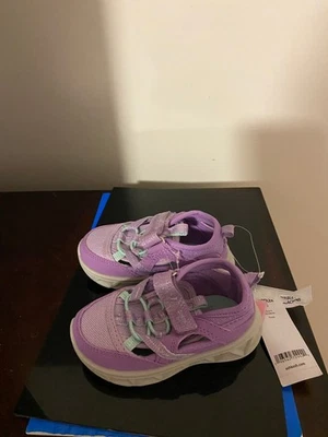 SANDALIAS NUEVAS PARA NIÑAS PEQUEÑAS TALLA 6 OSH KOSH B'GOSH G Foto 1 de 4