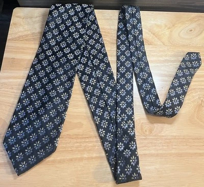 XMI Platinum Tie Navy Blue With Gold & Blue Flowers 63”x3 5/8” Silk USA Floral Foto 1 de 4