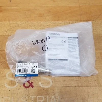 Omron E2A-M18LN16-M1-C1 Proximity Sensor, 24VDC, 4-Pin Male - NEW - Image 1 of 4