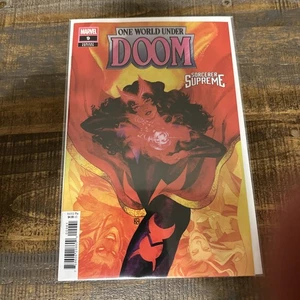 One World Under Doom #9 - Kevin Wada - Spoiler Variante (2025) - Bild 1 von 15