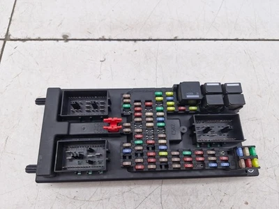 Land Rover Discovery 4 L319 HSE BCM Body Control Module Fuse Box AH22-14F041-BH - Image 1 of 4