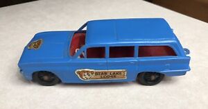 Vtg Processed Plastic Aurora Bear Lake Lodge Blue Toy Car Station Wago 1961 Olds