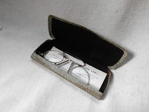 PINCE NEZ GLASSES SPECTACLES within VINTAGE OPTICIANS HARDCASE - Picture 1 of 10