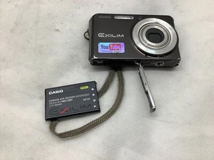 Casio Exilim EX-S880 Digital Camera 8.1 MP Optical Anti-Shake 3x Optical Zoom - Picture 1 of 6