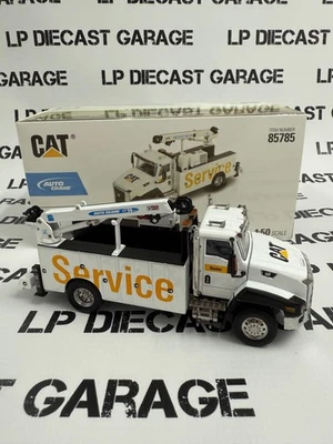 DIECAST MASTERS CAT Service Truck CT660 Crane Miller EnPak 1:50 Diecast - Image 1 of 4