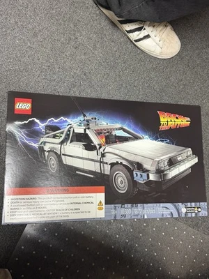 LEGO Icons: Regreso al Futuro Máquina del Tiempo (10300) Foto 1 de 4