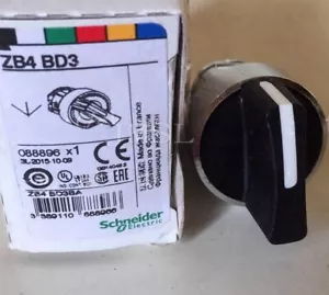ZB4BD3 3 Position Selector Switch For Schneider Electric ZB4-BD3 - Picture 1 of 3