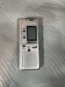 Sony ICD-B16 (16 MB, 8 Hours) Handheld Digital Voice Recorder - Picture 1 of 2