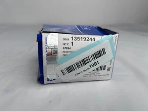 GM Genuine Parts 13519244 Jet Black USB Connector Terminal - Bild 1 von 6