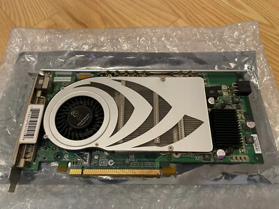 [Refurbished & Spotless] XFX GeForce 7800GTX 256MB GDDR3 PCI-E Graphics Card - Image 1 of 4