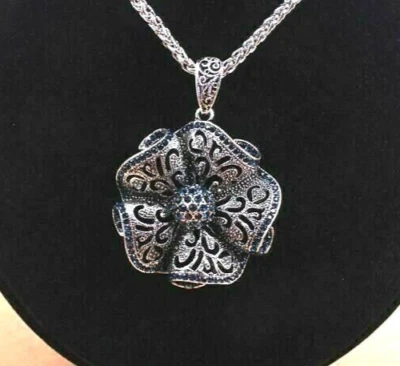 ANTICA COLLANA DOPPIO-FIORE IN TOPAZI-BLUE, LEGA ARGENTO-ORO CESELLATO CM.7x5 !  - Immagine 1 di 4