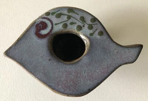 VINTAGE KUNSTKERAMIK MODERNISTISCHE FISCHFORM IKEBANA JAPANISCHE BLUMENFROSCH VASE METALLNADELN - Bild 1 von 3