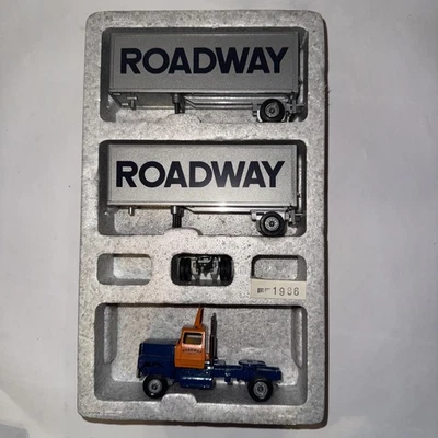 Camión Winross Roadway Doubles '86 Foto 1 de 4