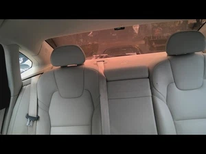 S90       2017 Headrest 640902 - Picture 1 of 11