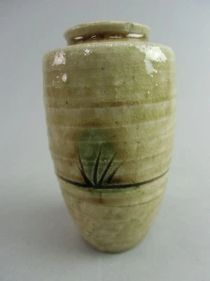 Mini florero japonés Ki Seto Ware de colección cerámica beige verde Ikebana MFV51 Foto 1 de 4