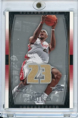 2004 UPPER DECK #63 LeBRON JAMES SP GAME USED PATCH CAVALIERS - Image 1 of 2