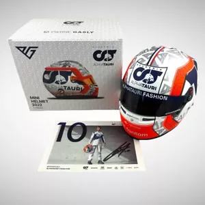 Casco Pierre Gasly 2022 Fórmula 1 Mini 1:2 con tarjeta de conductor firmada - Imagen 1 de 14