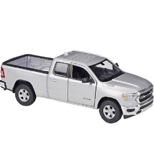 Welly 1:27 Dodge 2019 RAM 1500 Diecast Model Racing Car NEW IN BOX Silver