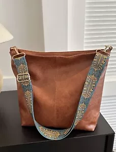 Crossbody Or Shoulder Vegan Retro Bag Soft Vintage. Golden Brown - Picture 1 of 2