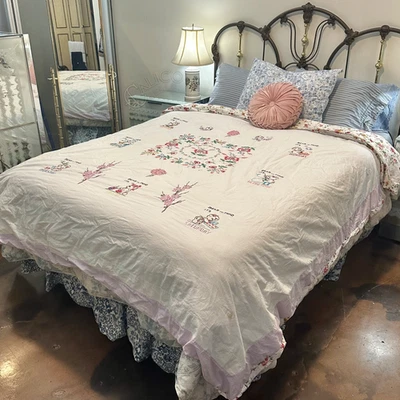 Vintage Handmade 50s Cat & Bear Embroidered Cottage Floral Cotton Duvet Cover - Image 1 of 4