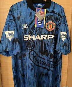 BNWT Authentic Manchester United 1992 Away #7 Cantona Original Nameset/patch - Picture 1 of 6