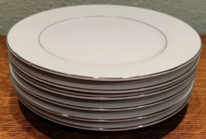 6 Crown Victoria Lovelace China Bread Plates 6 1/4" - Picture 1 of 4