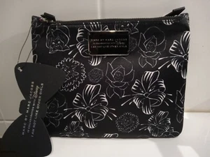 MARC by MARC JACOBS & DISNEY COLLAB, POUCH, black white, hot pink interio, BNWT - Picture 1 of 12