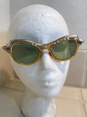 Vintage Womens Cateye Starlette Sunglasses Tortoise Shell Silver Accent  Frames - Image 1 of 4