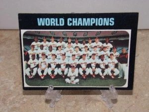 BALTIMORE ORIOLES 1971 TOPPS TEAM CARD BROOKS ROBINSON #1 - Picture 1 of 1