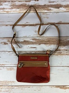 Bolso Bandolera Michael Kors Rojo Nylon 8x6.5 Compacto Viaje Bolso de Hombro - Imagen 1 de 5