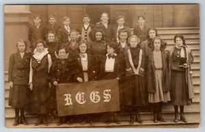 Postal RPPC Redwood City Grammar School, Redwood City, California 1900-10s - Imagen 1 de 5