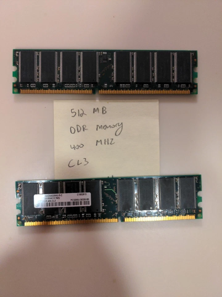Infineon PC-3200 512 MB DIMM 400 MHz DDR SDRAM Memory (HYS64D64320HU-5-C) x2 - Image 1 of 1