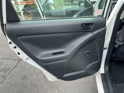 MATRIX    2006 Door Trim Panel Rear 717638 Foto 1 de 4