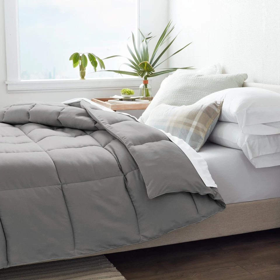 Summer Fill  Soft Down Alternative Comforter Kaycie Gray Home Hotel Collection - Image 1 of 3
