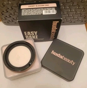 Huda Beauty Easy Bake Loose Baking & Setting Powder CHERRY BLOSSOM CAKE. - Picture 1 of 5