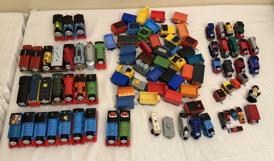 Thomas And Friends Trackmaster Lote De 99 Piezas, Trenes Mixtos ENORME Lote Motorizado Foto 1 de 4