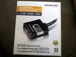 IOGEAR GCS42UW6 2-Port Compact USB VGA KVM Switch w/ Built-In Cables MAC OR PC - Picture 1 of 5