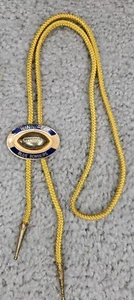 VINTAGE - CFL WINNIPEG BLUE BOMBERS FOOTBALL - RARE BOLO TIE - METAL / ENAMEL - Picture 1 of 5