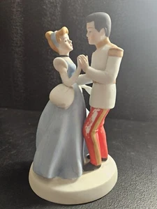 Disney Cinderella Classic Series Porcelain Figurine 7" Royal Orleans - Picture 1 of 8