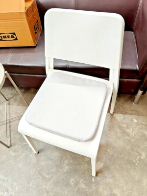Silla IKEA TEODORES Blanca Nueva con Silla Cusion,Envío Gratis Foto 1 de 4