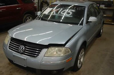 Braço de controle inferior OEM para Passat dianteiro direito baixo Fwrd - Imagem 1 de 4