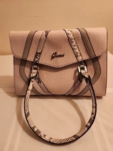 GUESS WOMEN'S ALTON FLAP SATCHEL STONE MULTI PINK/GRAY  HANDBAG PURSE - Picture 1 of 4