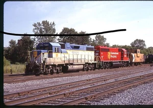 ii941 Orig. Slides Delaware & Hudson 7304, CP 4651 Ft Edward, NY 2000 - Picture 1 of 1