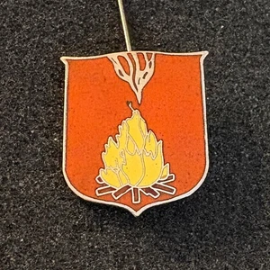 US Army 53rd Signal Bn PB Pinback NHM DUI DI Insignia Crest Pin - Picture 1 of 4