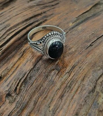 Onice Donna Anello Nero 925er Argento Ovale Pietre Preziose Fatto a Mano Dono - Immagine 1 di 4