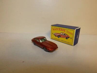 MATCHBOX REG.WHEEL NO. 32-B 'E' TYPE JAGUAR MET. RED WITH RARE GREEN WINDOWS - Image 1 of 4